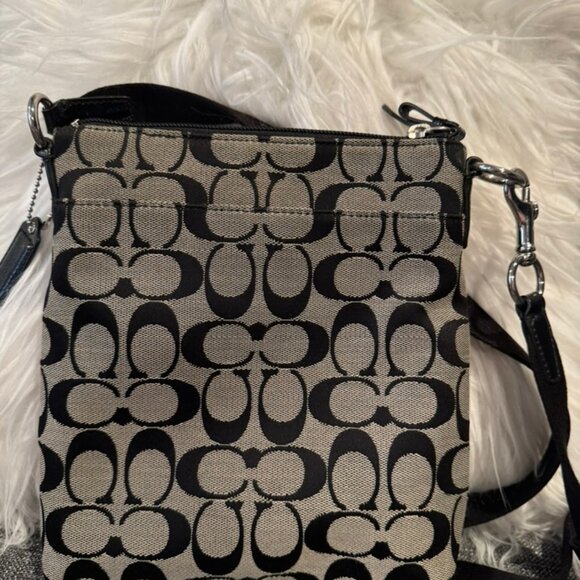 Coach Crossbody Bag – Excellent Condition Original Hangtag 👜 - Picture 3 of 7
